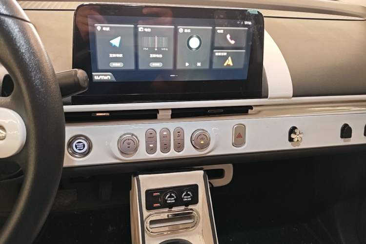 Used CHANGAN NEVO Lumin 2022 210km Sweet Edition Audio And AC Panel