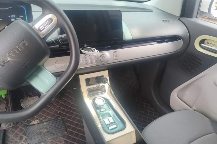 Used CHANGAN NEVO Lumin 2022 155 km – Refreshingly Sweet Edition Audio And AC Panel