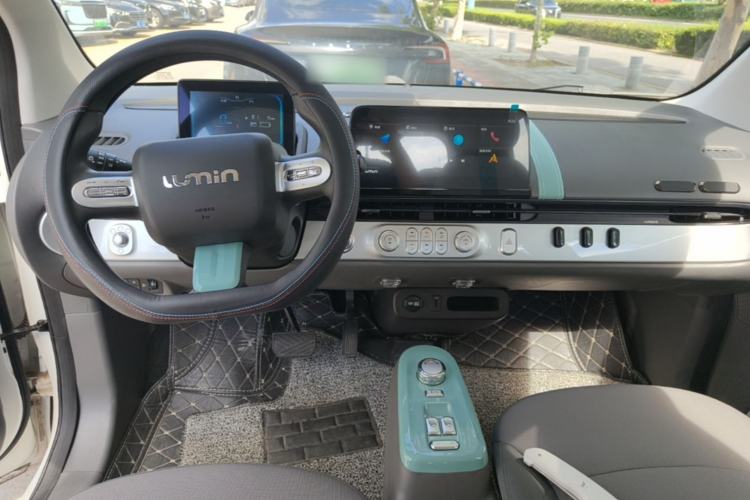 Used CHANGAN NEVO Lumin 2022 210km Sweet Edition Center Console