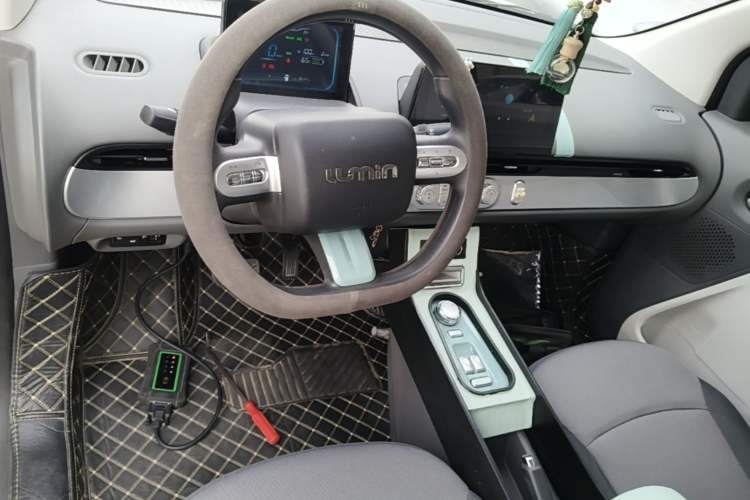 Used CHANGAN NEVO Lumin 2022 155 km – Refreshingly Sweet Edition Center Console
