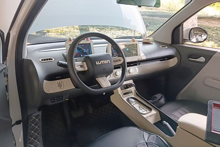 Used CHANGAN NEVO Lumin 2022 210km Sweet Edition Center Console