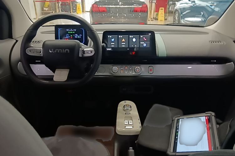 Used CHANGAN NEVO Lumin 2022 301km Honey-Sweet Version Center Console
