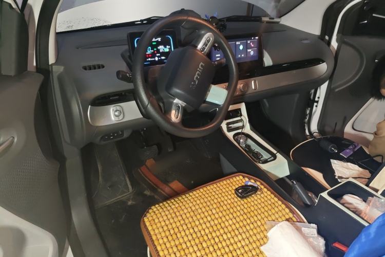 Used CHANGAN NEVO Lumin 2022 210km Sweet Edition Center Console