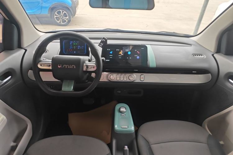 Used CHANGAN NEVO Lumin 2022 210km Sweet Edition Center Console
