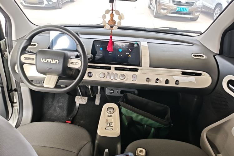 Used CHANGAN NEVO Lumin 2022 210km Sweet Edition Center Console