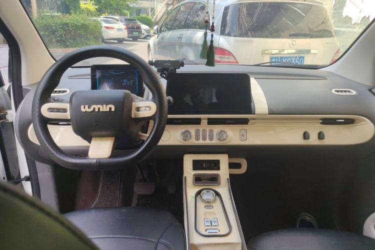 Used CHANGAN NEVO Lumin 2022 210km Sweet Edition Center Console