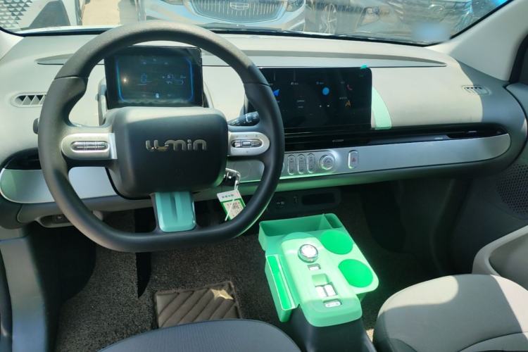 Used CHANGAN NEVO Lumin 2022 155 km – Refreshingly Sweet Edition Center Console