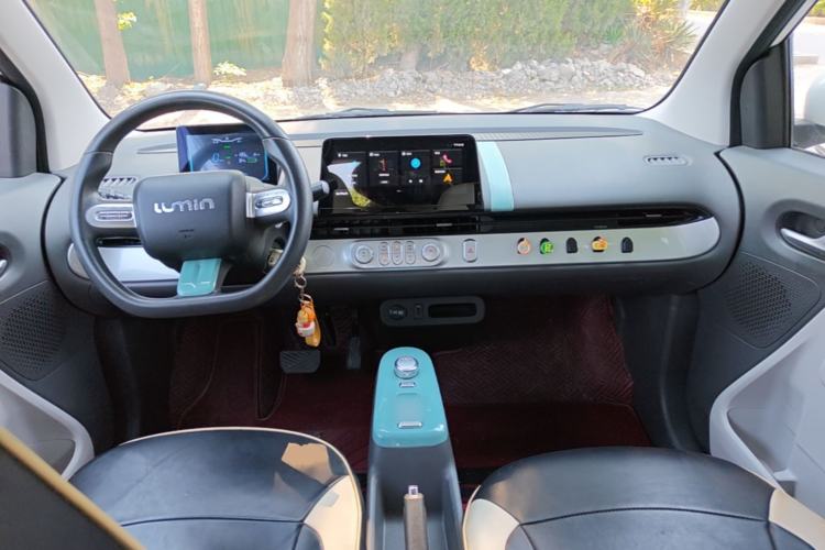 Used CHANGAN NEVO Lumin 2022 210km Sweet Edition Center Console