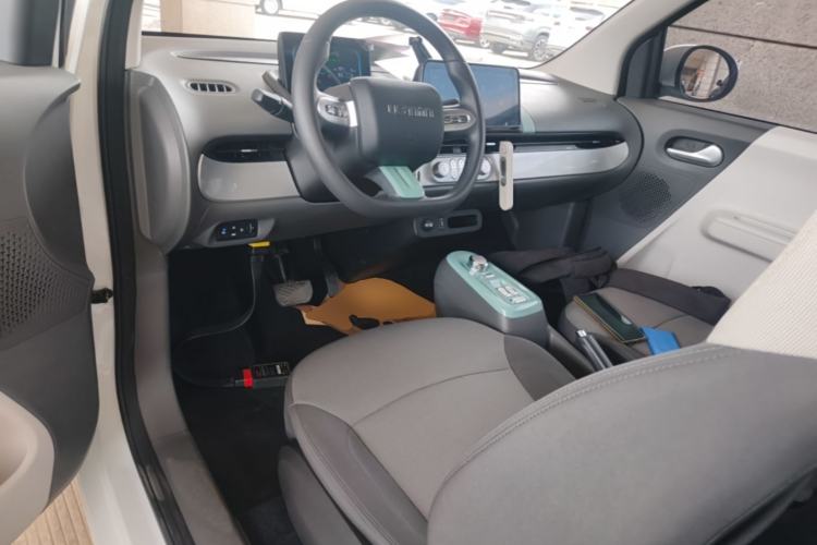 Used CHANGAN NEVO Lumin 2022 210km Sweet Edition Center Console