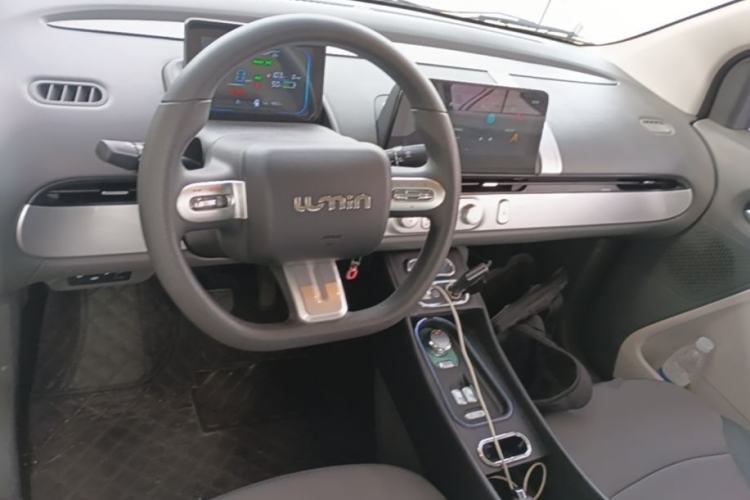 Used CHANGAN NEVO Lumin 2022 210km Sweet Edition Center Console