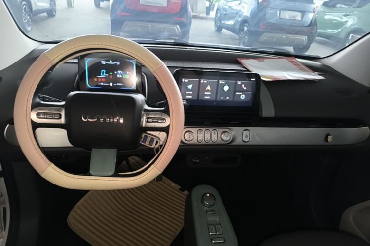 Used CHANGAN NEVO Lumin 2022 210km Sweet Edition Center Console