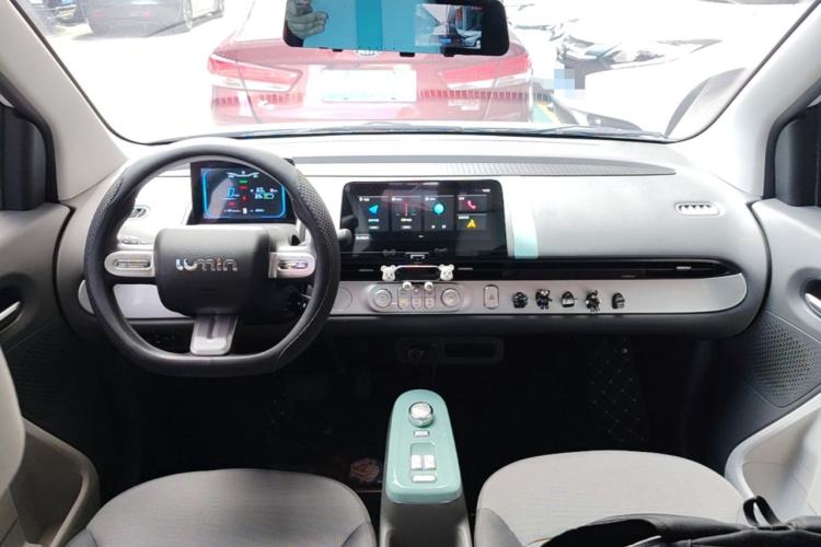 Used CHANGAN NEVO Lumin 2022 155 km – Refreshingly Sweet Edition Center Console