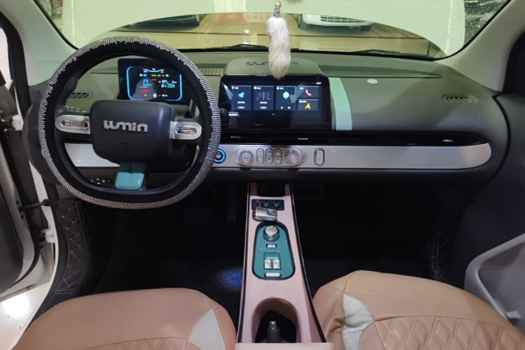 Used CHANGAN NEVO Lumin 2022 155 km – Refreshingly Sweet Edition Center Console