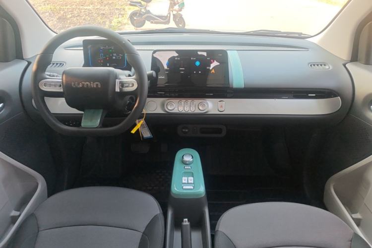 Used CHANGAN NEVO Lumin 2022 155 km – Refreshingly Sweet Edition Center Console