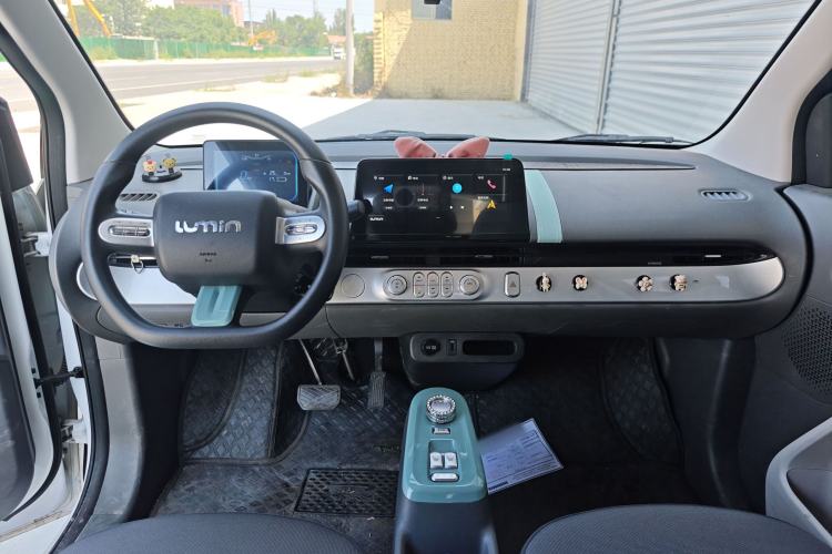 Used CHANGAN NEVO Lumin 2022 155 km – Refreshingly Sweet Edition Center Console