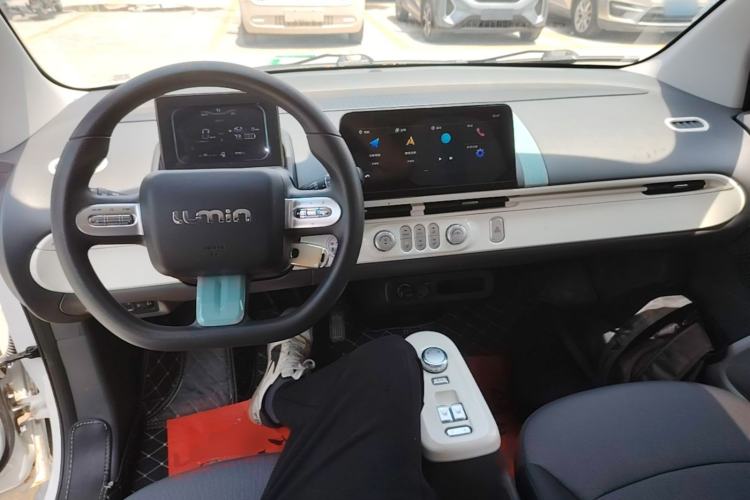 Used CHANGAN NEVO Lumin 2022 210km Sweet Edition Center Console
