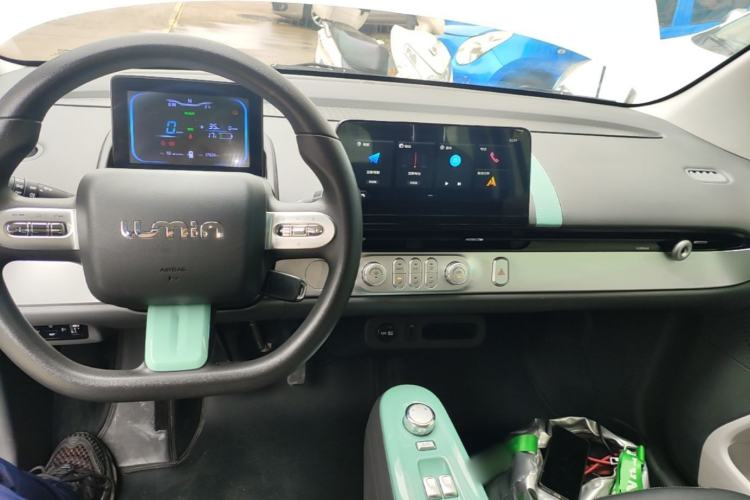 Used CHANGAN NEVO Lumin 2022 210km Sweet Edition Center Console