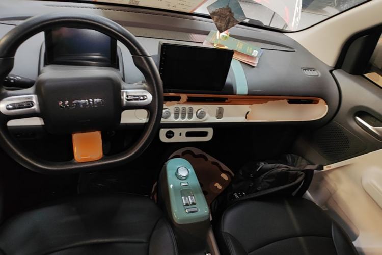 Used CHANGAN NEVO Lumin 2022 210km Sweet Edition Center Console