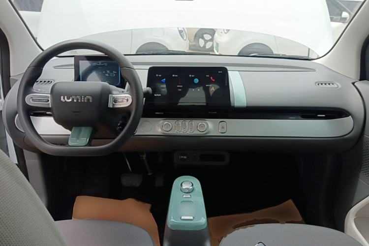 Used CHANGAN NEVO Lumin 2022 155 km – Refreshingly Sweet Edition Center Console