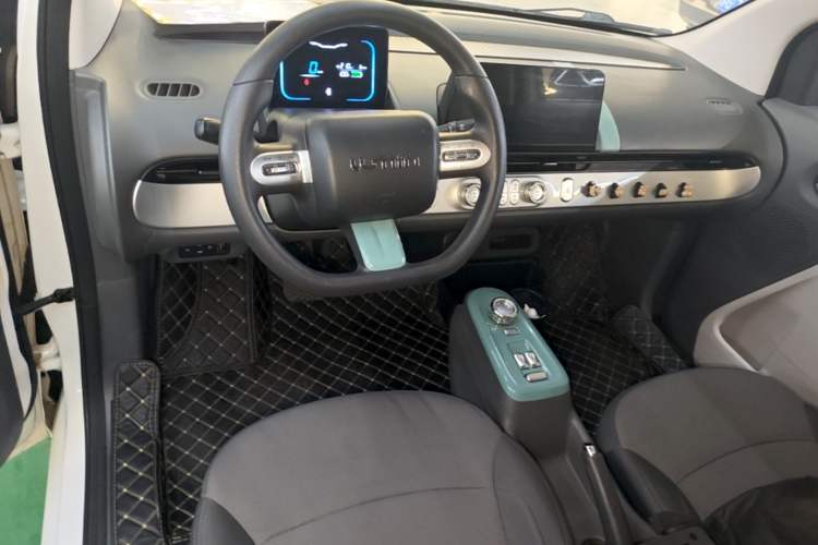 Used CHANGAN NEVO Lumin 2022 210km Sweet Edition Center Console
