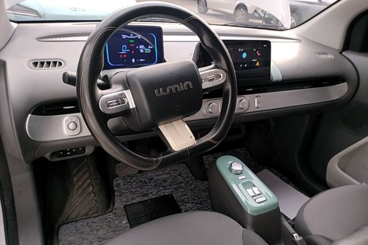 Used CHANGAN NEVO Lumin 2022 210km Sweet Edition Center Console