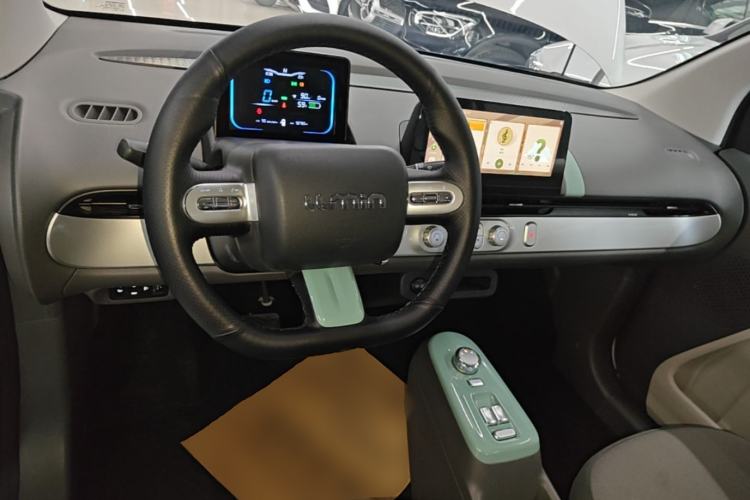 Used CHANGAN NEVO Lumin 2022 155 km – Refreshingly Sweet Edition Center Console