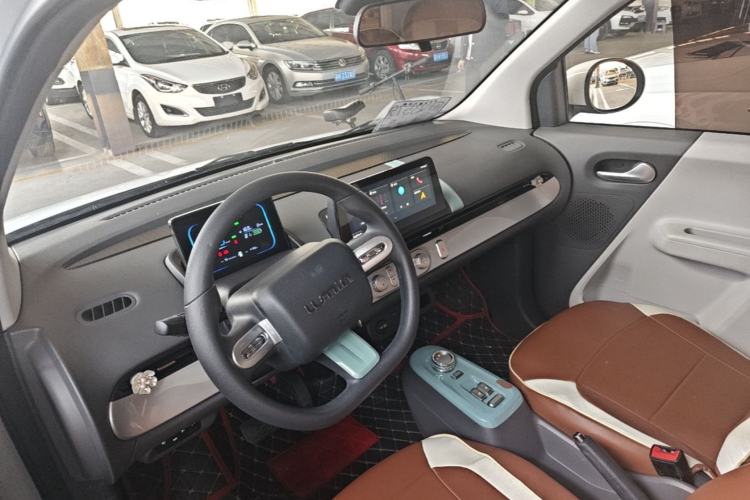 Used CHANGAN NEVO Lumin 2022 210km Sweet Edition Center Console