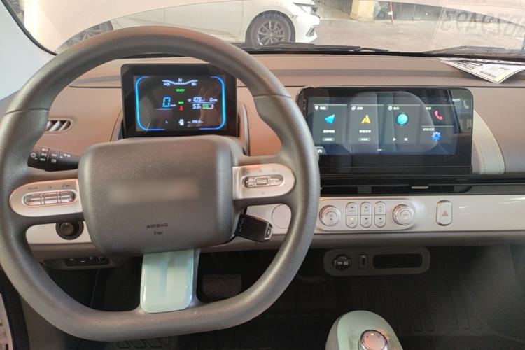 Used CHANGAN NEVO Lumin 2022 210km Sweet Edition Center Console