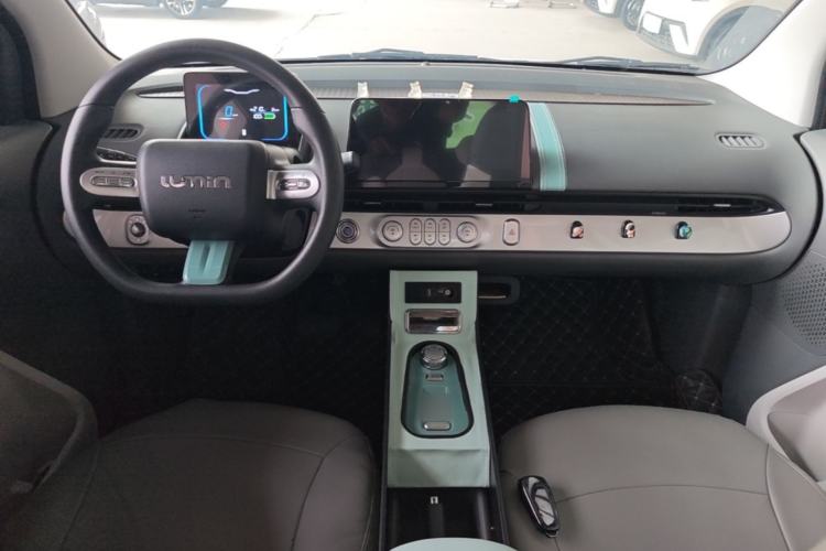 Used CHANGAN NEVO Lumin 2022 210km Sweet Edition Center Console