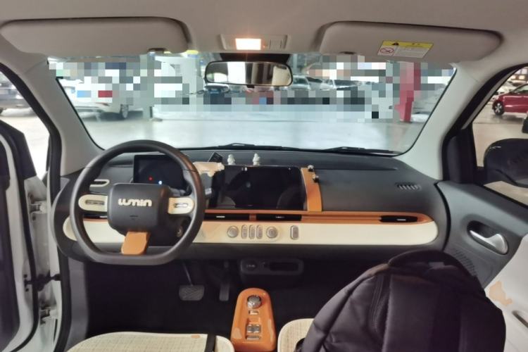 Used CHANGAN NEVO Lumin 2022 210km Sweet Edition Center Console