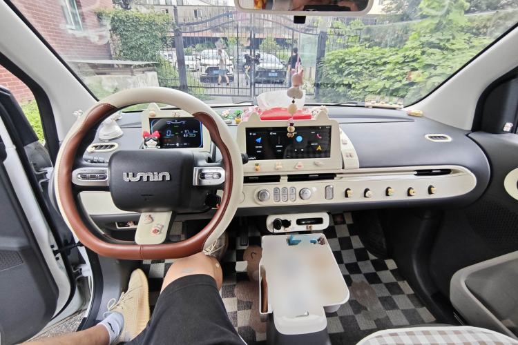 Used CHANGAN NEVO Lumin 2022 155 km – Refreshingly Sweet Edition Center Console