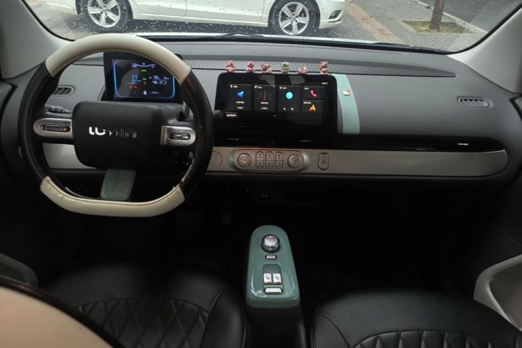 Used CHANGAN NEVO Lumin 2022 210km Sweet Edition Center Console