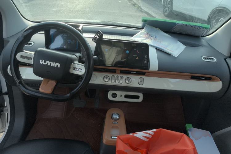 Used CHANGAN NEVO Lumin 2022 155 km – Refreshingly Sweet Edition Center Console
