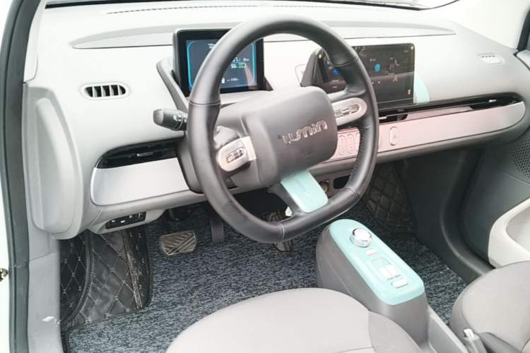 Used CHANGAN NEVO Lumin 2022 155 km – Refreshingly Sweet Edition Center Console