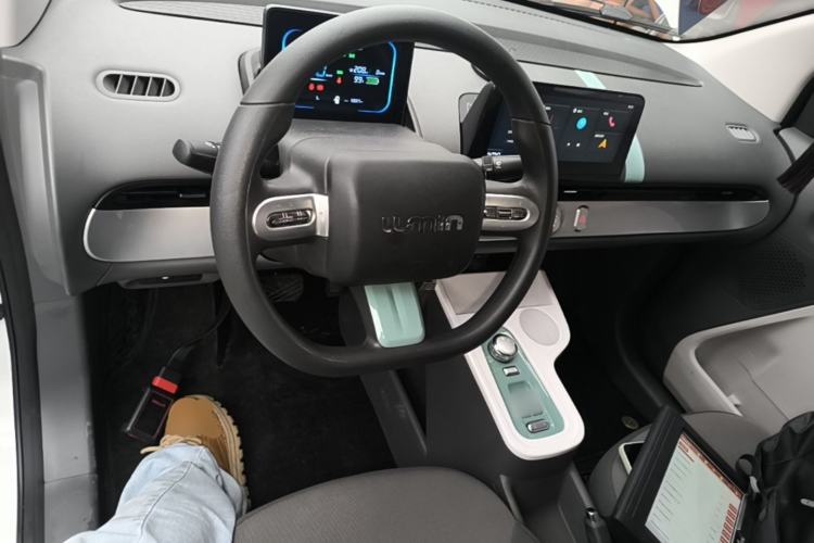 Used CHANGAN NEVO Lumin 2022 210km Sweet Edition Center Console