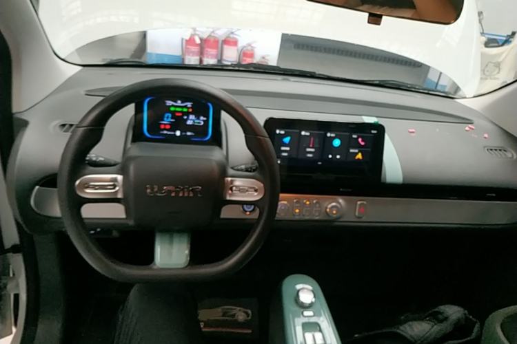 Used CHANGAN NEVO Lumin 2022 155 km – Refreshingly Sweet Edition Center Console