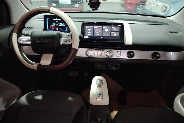 Used CHANGAN NEVO Lumin 2022 155 km – Refreshingly Sweet Edition Center Console