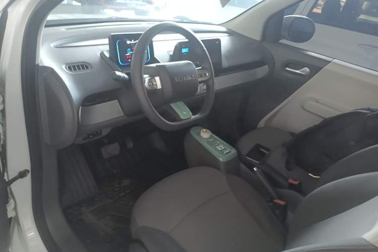 Used CHANGAN NEVO Lumin 2022 155 km – Refreshingly Sweet Edition Center Console