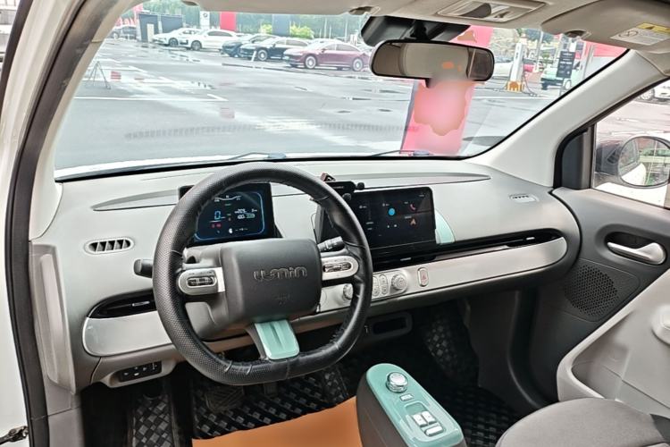 Used CHANGAN NEVO Lumin 2022 210km Sweet Edition Center Console