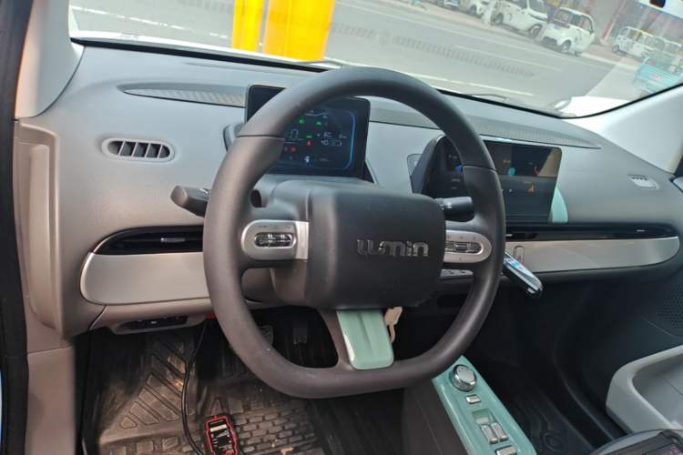 Used CHANGAN NEVO Lumin 2022 155 km – Refreshingly Sweet Edition Center Console