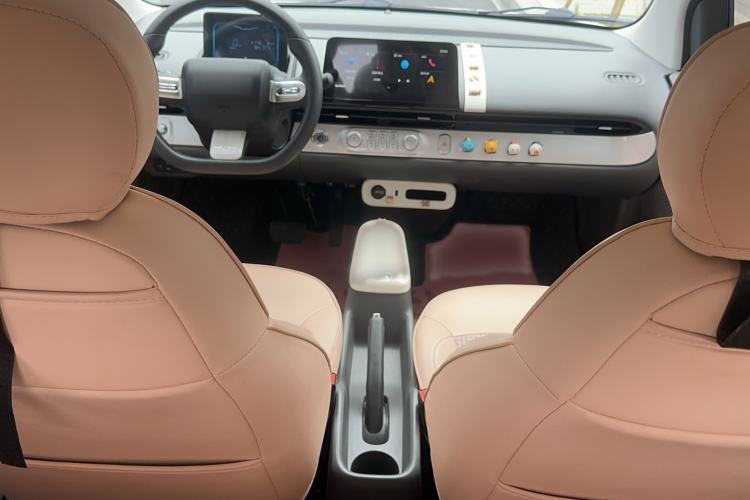 Used CHANGAN NEVO Lumin 2022 210km Sweet Edition Center Console