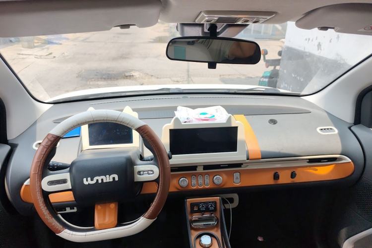 Used CHANGAN NEVO Lumin 2022 210km Sweet Edition Center Console