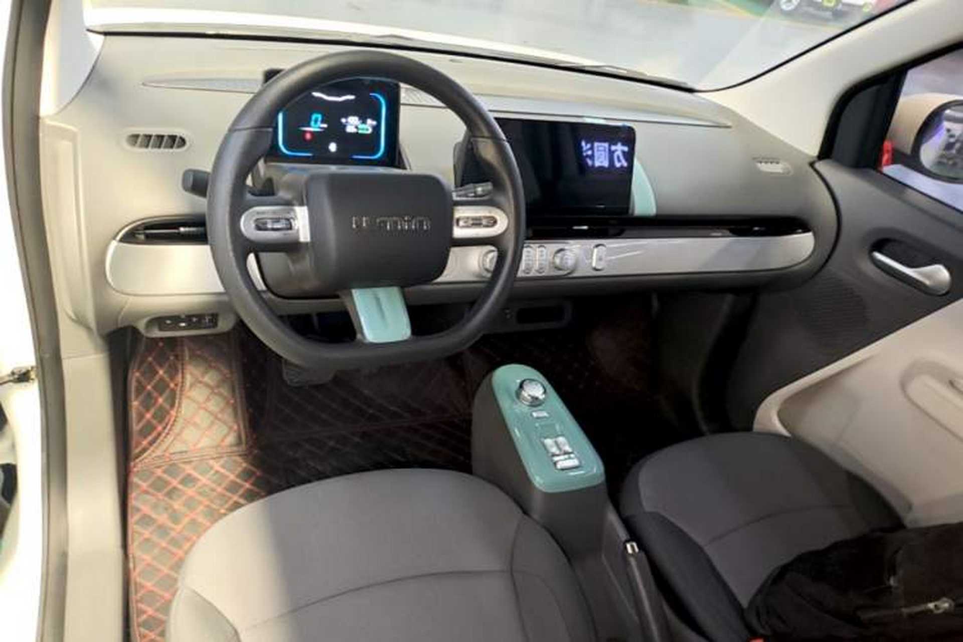 Used CHANGAN NEVO Lumin 2022 155 km – Refreshingly Sweet Edition Center Console