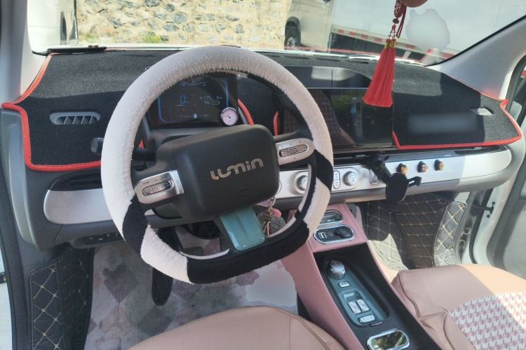 Used CHANGAN NEVO Lumin 2022 155 km – Refreshingly Sweet Edition Center Console