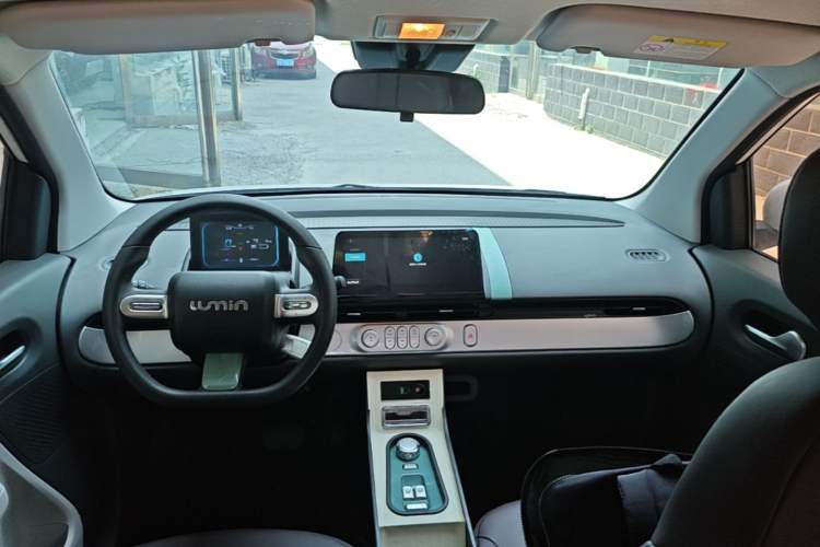 Used CHANGAN NEVO Lumin 2022 210km Sweet Edition Center Console