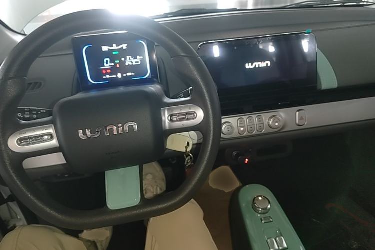 Used CHANGAN NEVO Lumin 2022 155 km – Refreshingly Sweet Edition Center Console