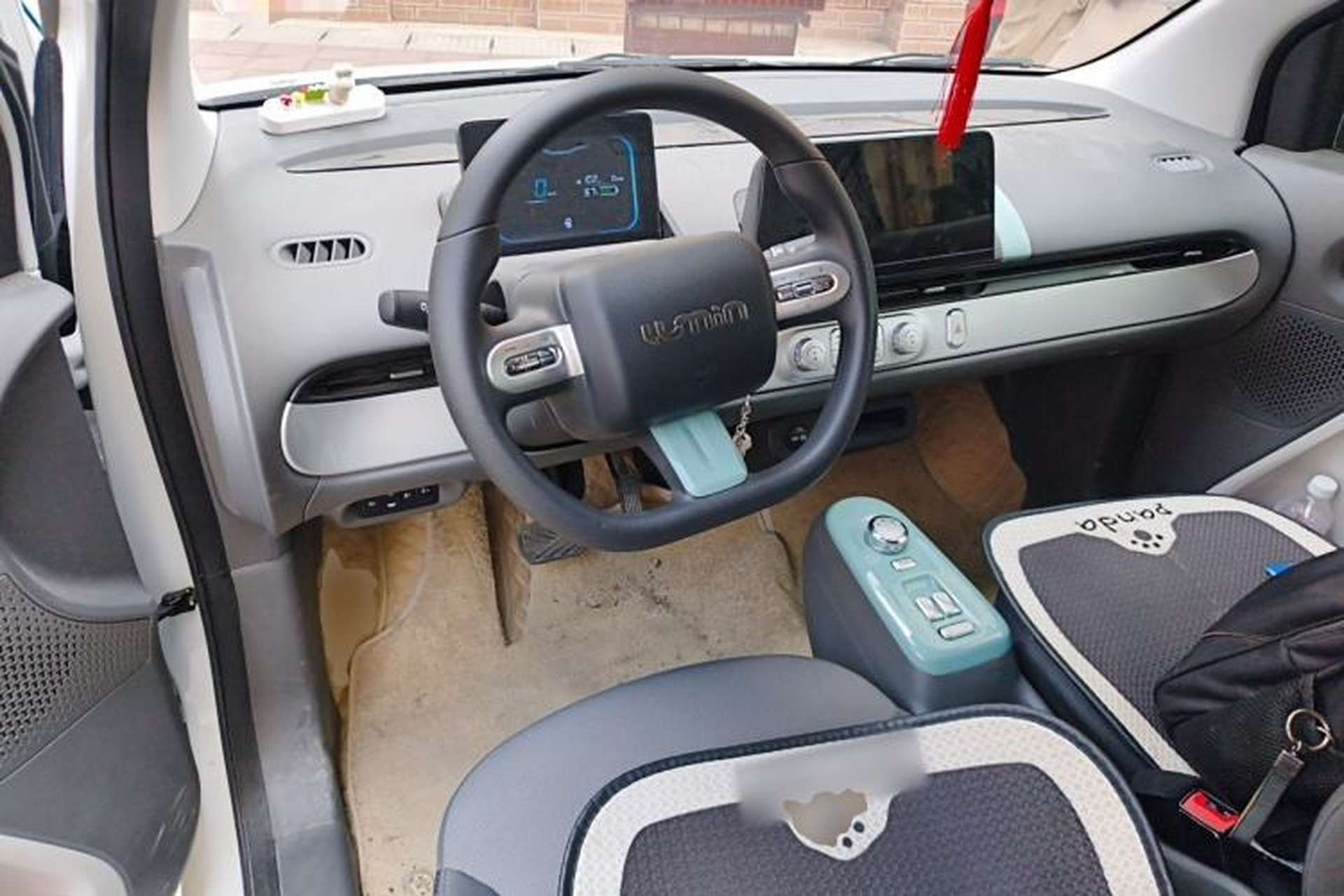 Used CHANGAN NEVO Lumin 2022 155 km – Refreshingly Sweet Edition Center Console
