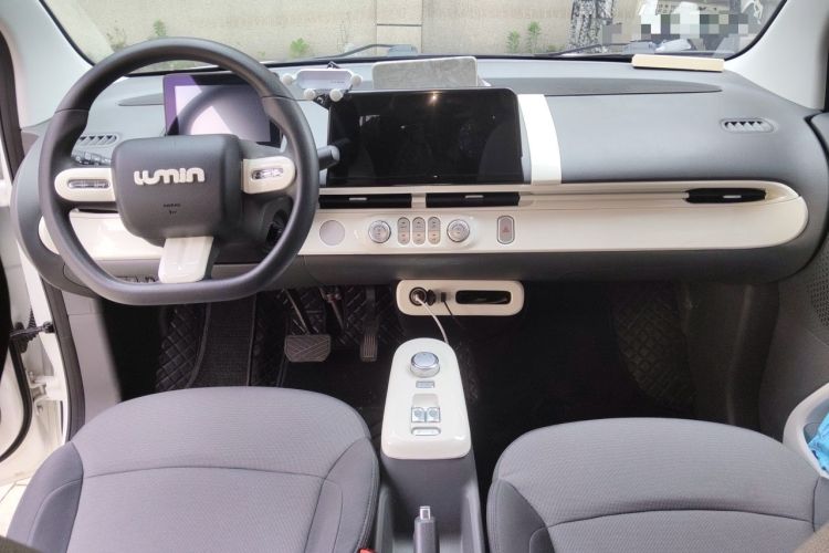 Used CHANGAN NEVO Lumin 2022 301km Honey-Sweet Version Center Console