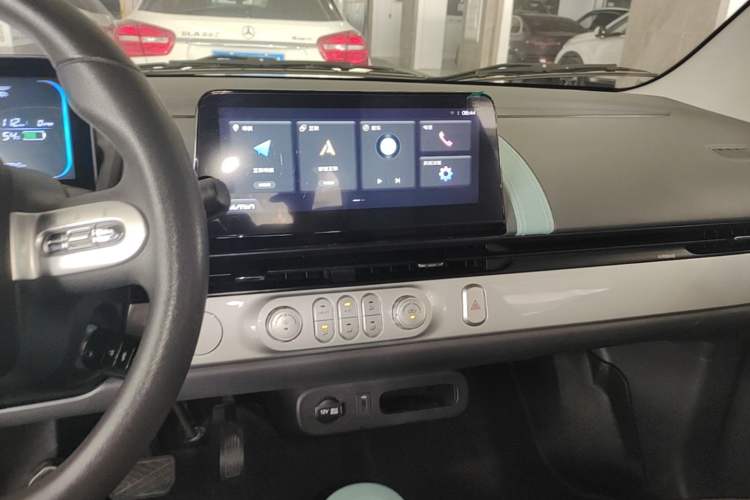 Used CHANGAN NEVO Lumin 2022 210km Sweet Edition Center Console