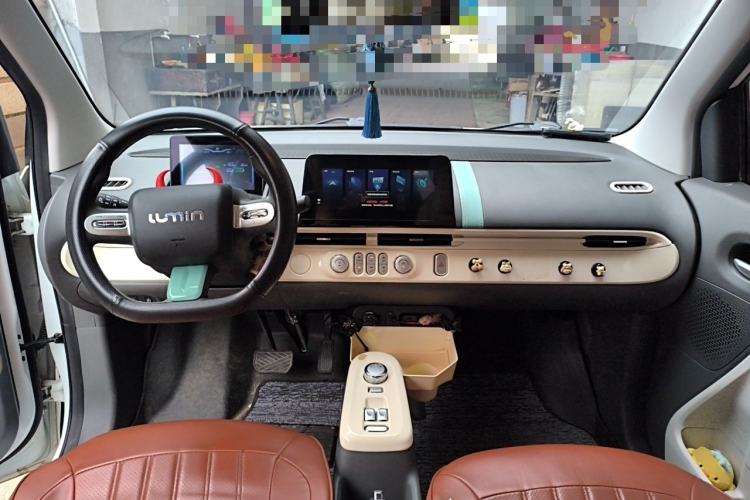 Used CHANGAN NEVO Lumin 2022 155 km – Refreshingly Sweet Edition Center Console